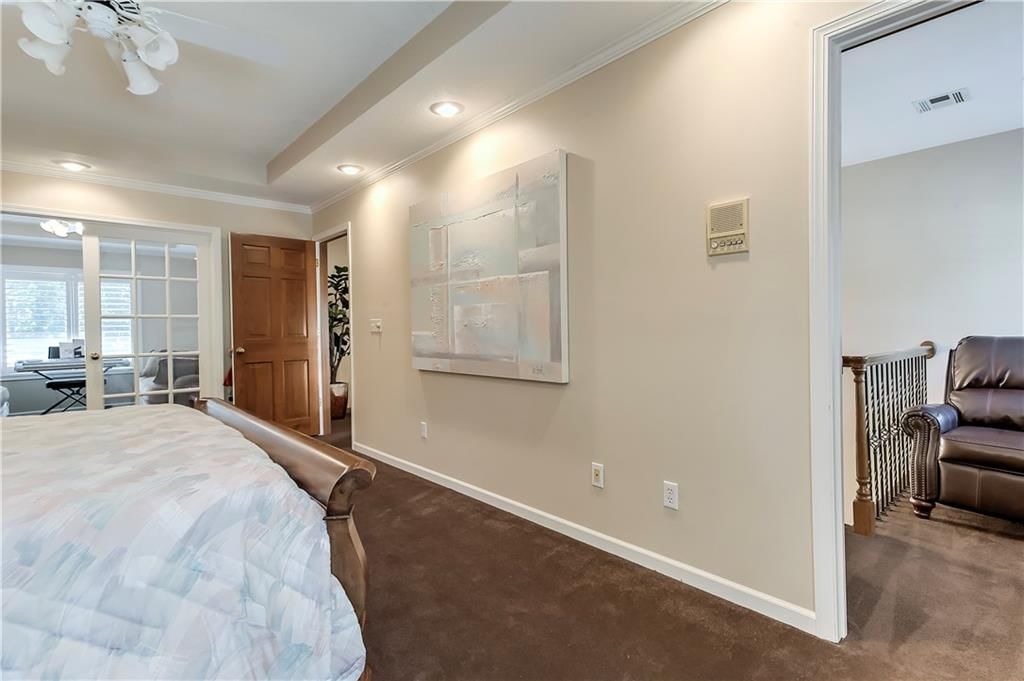 1303 NW Hawk Creek Drive — photo 43