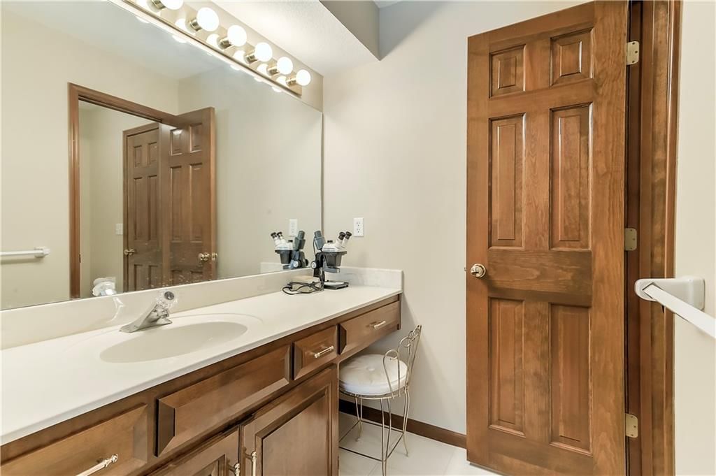 1303 NW Hawk Creek Drive — photo 47