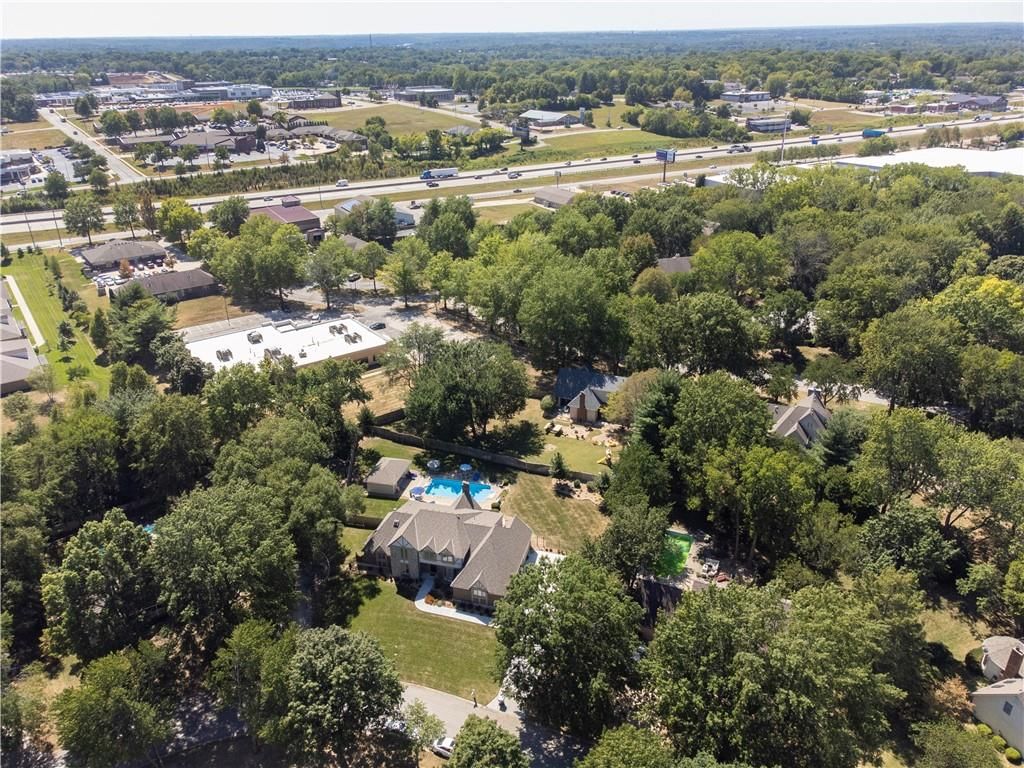 1303 NW Hawk Creek Drive — photo 72