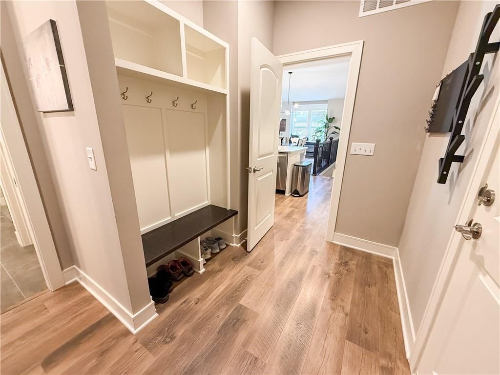 1173 SW Whitby Drive — photo 24