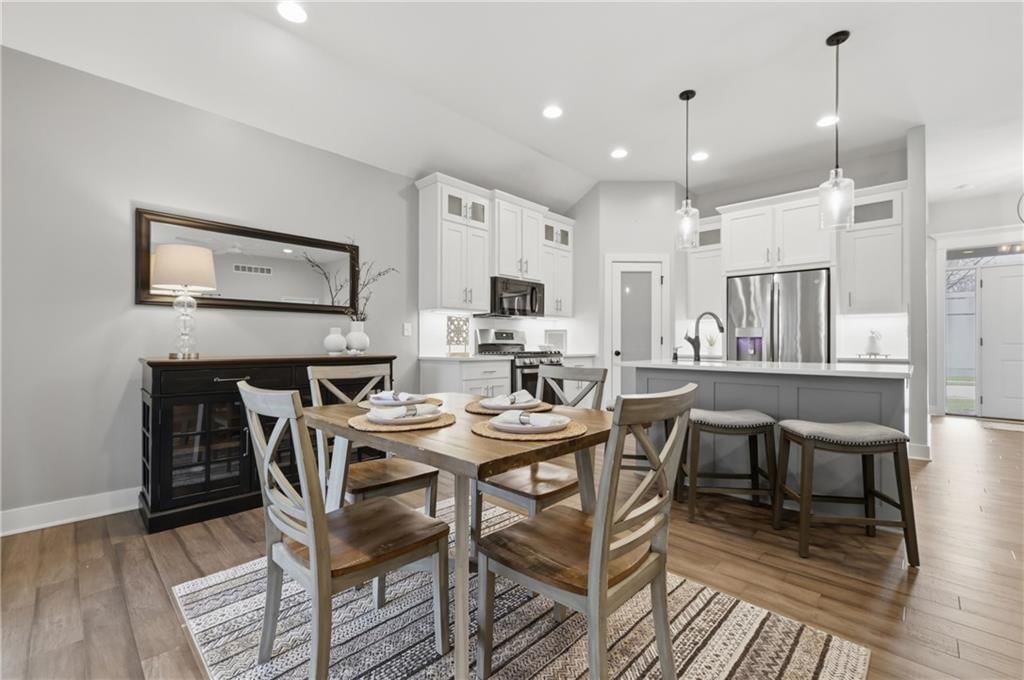 8735 W Longview Parkway — photo 8