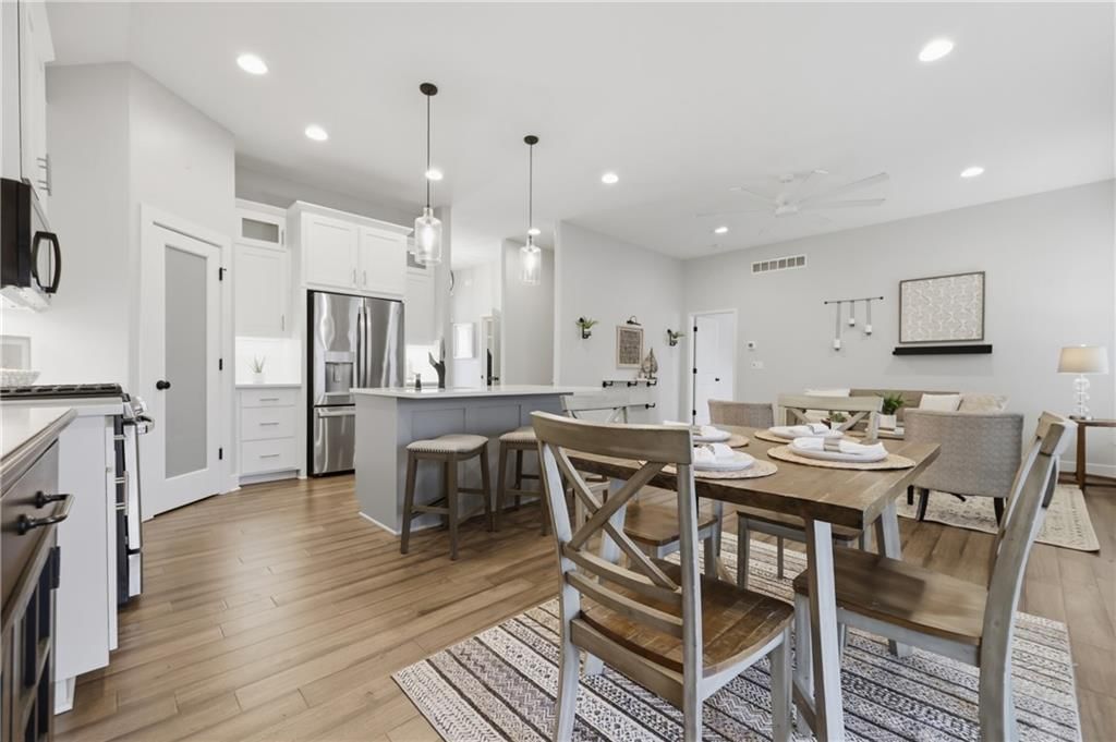 8735 W Longview Parkway — photo 9
