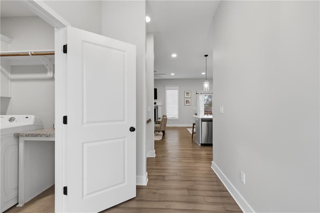 8735 W Longview Parkway — photo 14