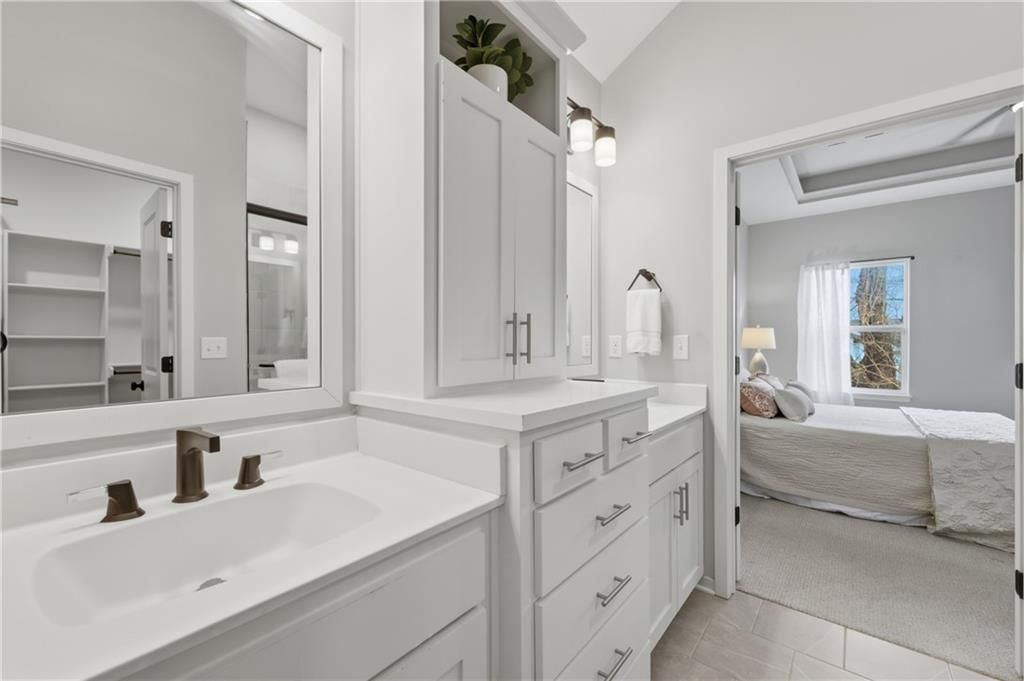 8735 W Longview Parkway — photo 18