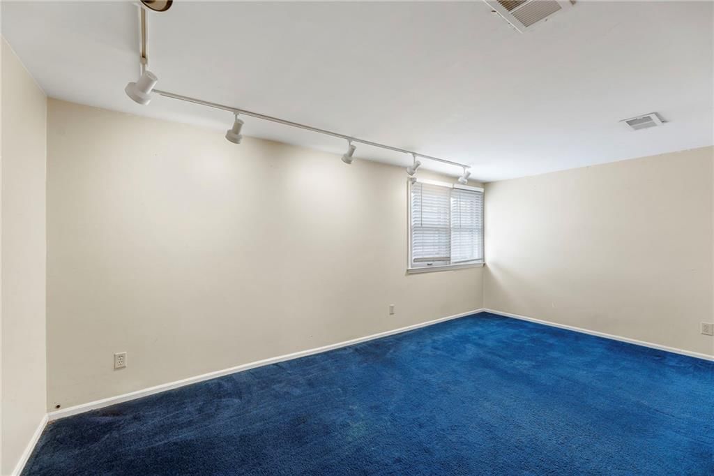 11222 Holly Street — photo 30