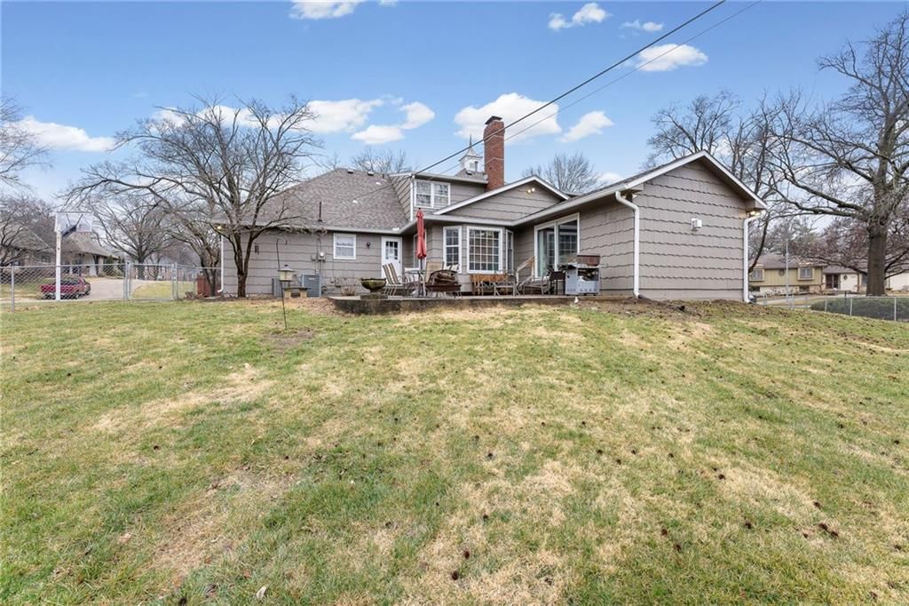 11222 Holly Street — photo 37