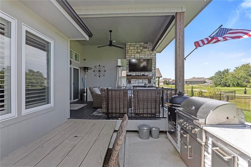 809 Bridgeshire Drive — photo 16