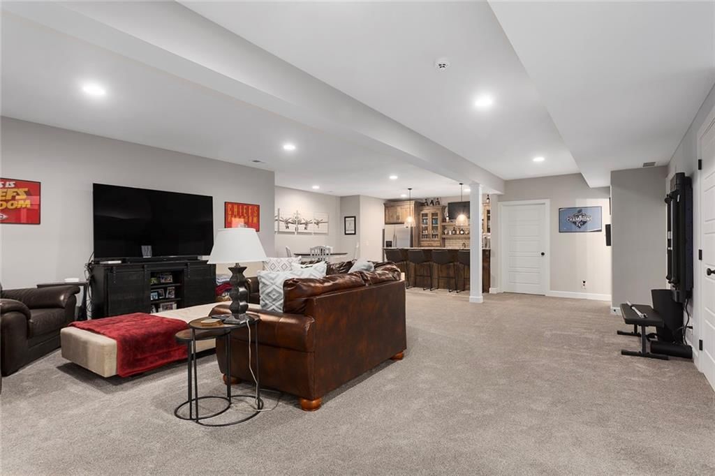 809 Bridgeshire Drive — photo 29