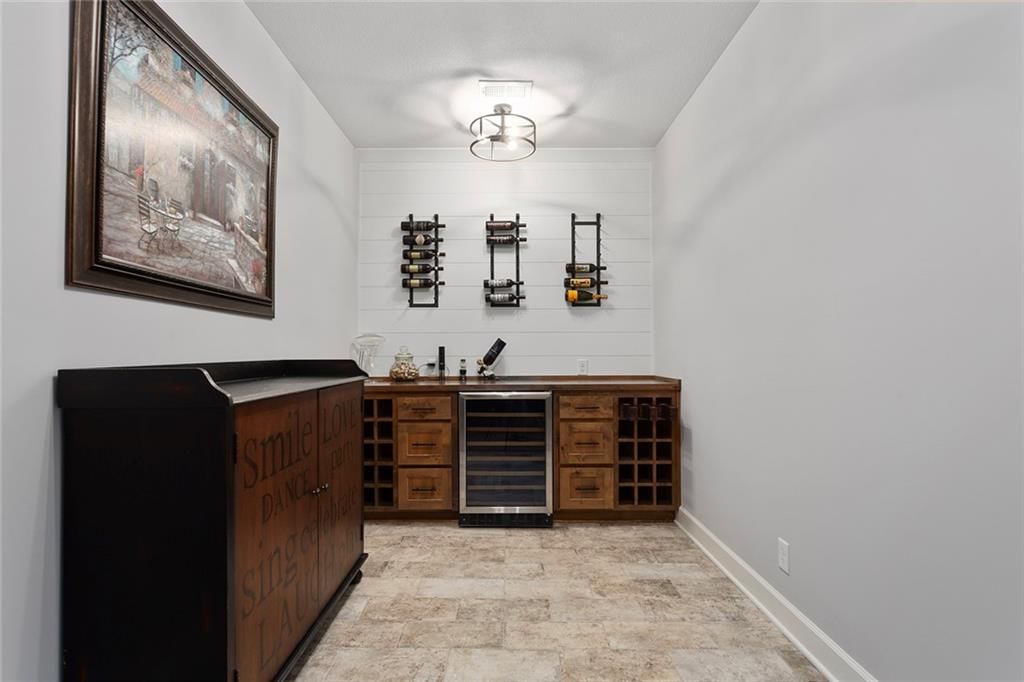 809 Bridgeshire Drive — photo 32