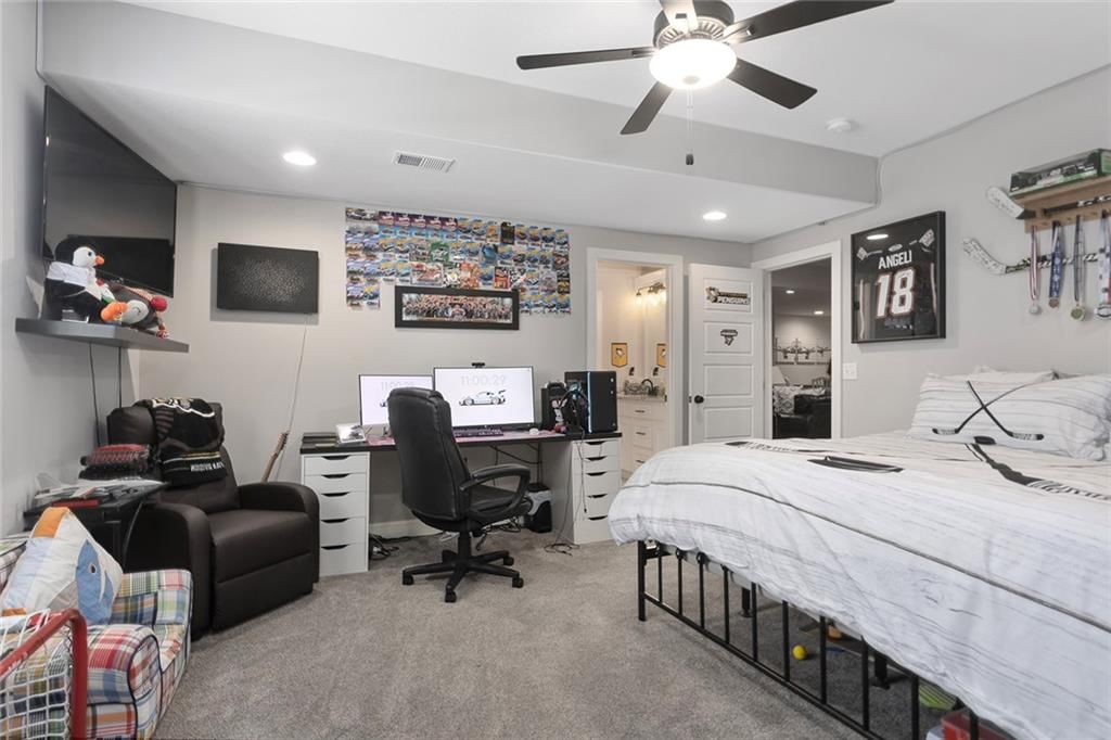 809 Bridgeshire Drive — photo 34