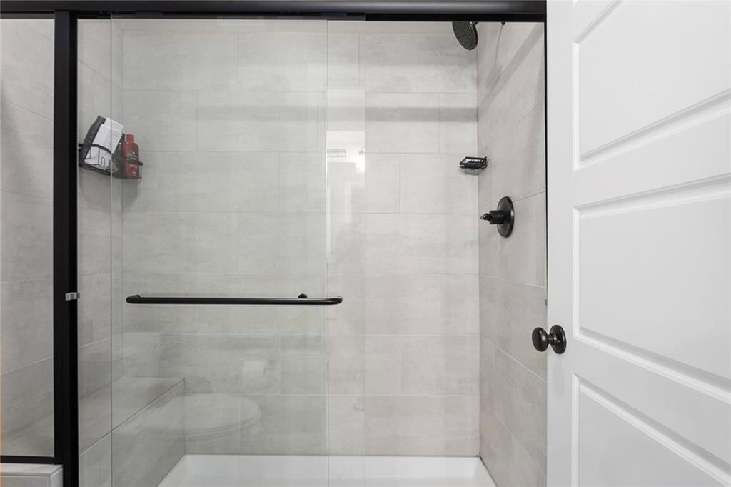 809 Bridgeshire Drive — photo 37