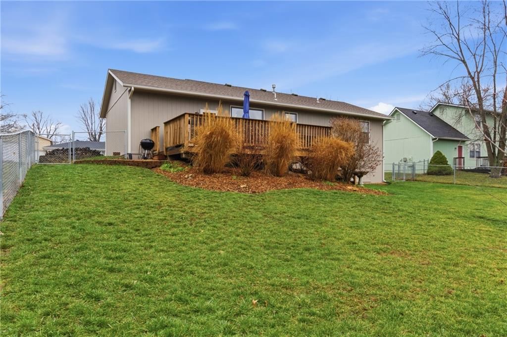 33775 Valleyview Street — photo 32