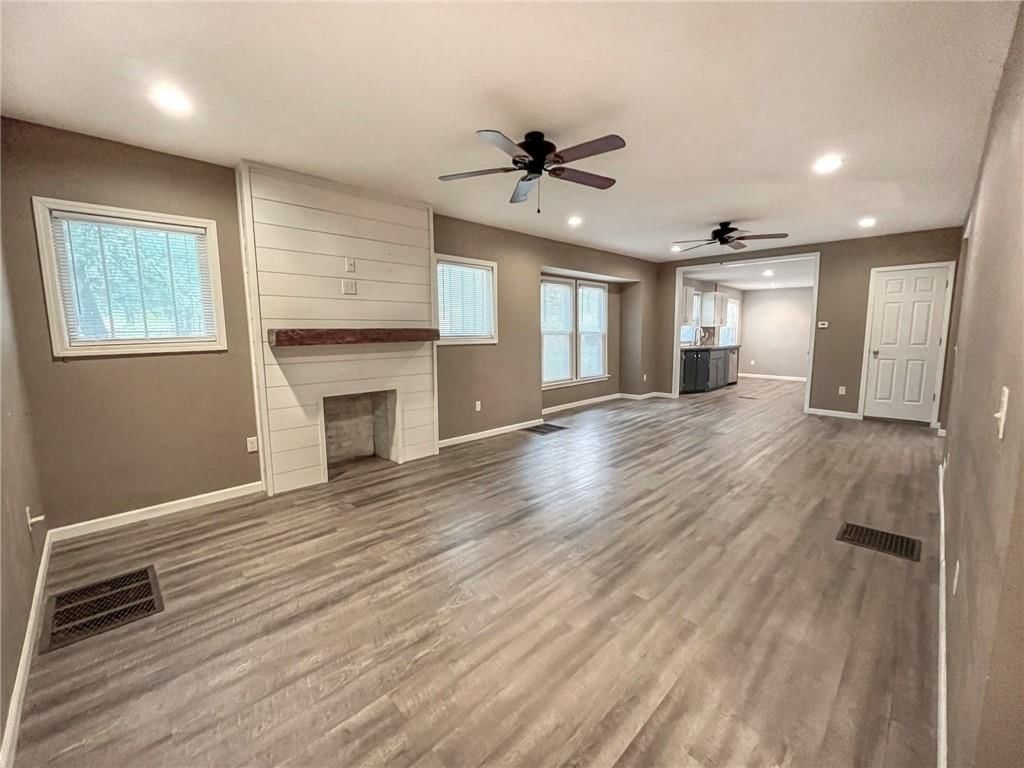 512 W 11th Street — photo 4