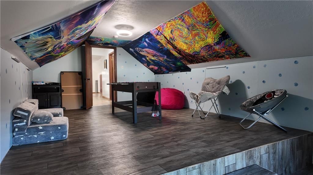 512 W 11th Street — photo 14