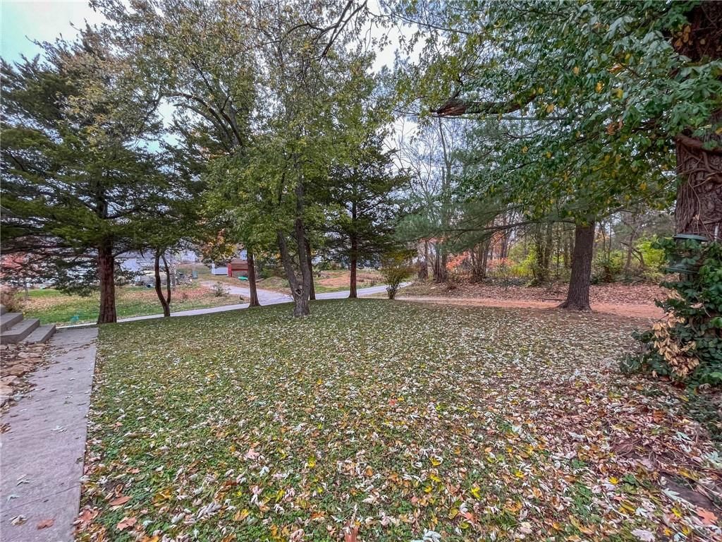 512 W 11th Street — photo 21