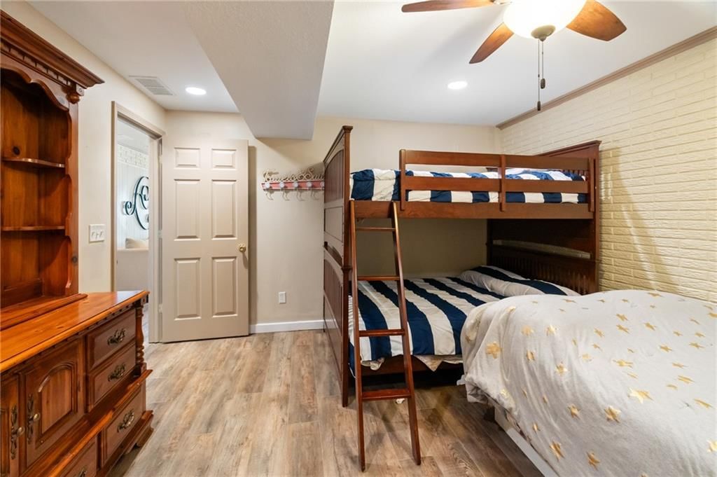 1006 Lake Viking Terrace — photo 31