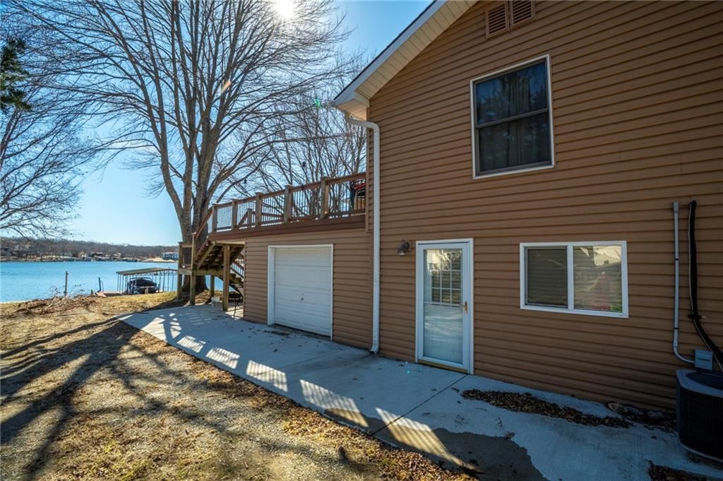 1006 Lake Viking Terrace — photo 43
