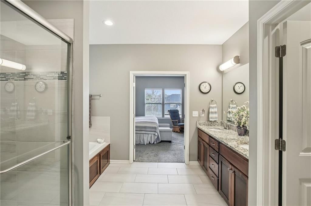 915 N Oak Terrace — photo 11