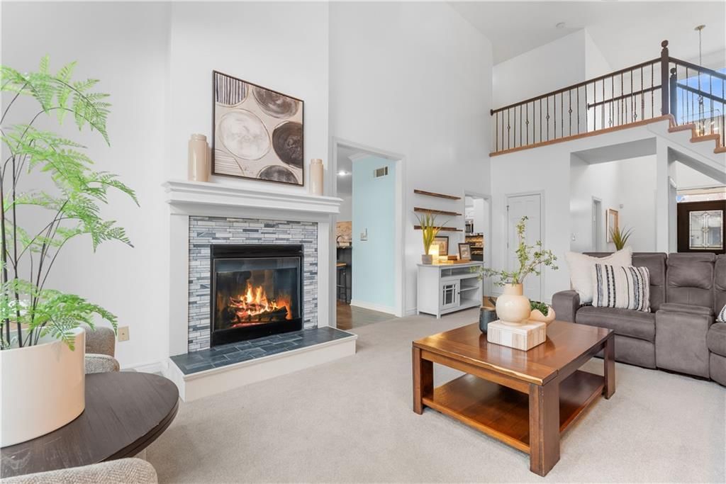 313 SW Bridlewood Court — photo 4
