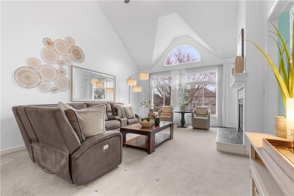 313 SW Bridlewood Court — photo 5