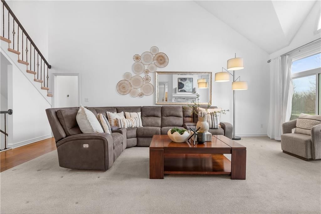 313 SW Bridlewood Court — photo 6