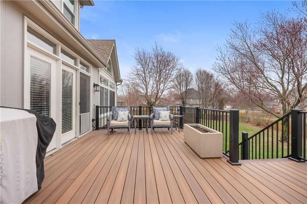 313 SW Bridlewood Court — photo 17