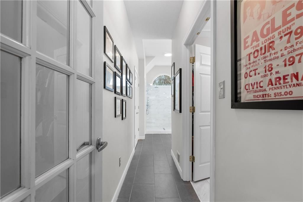 313 SW Bridlewood Court — photo 22