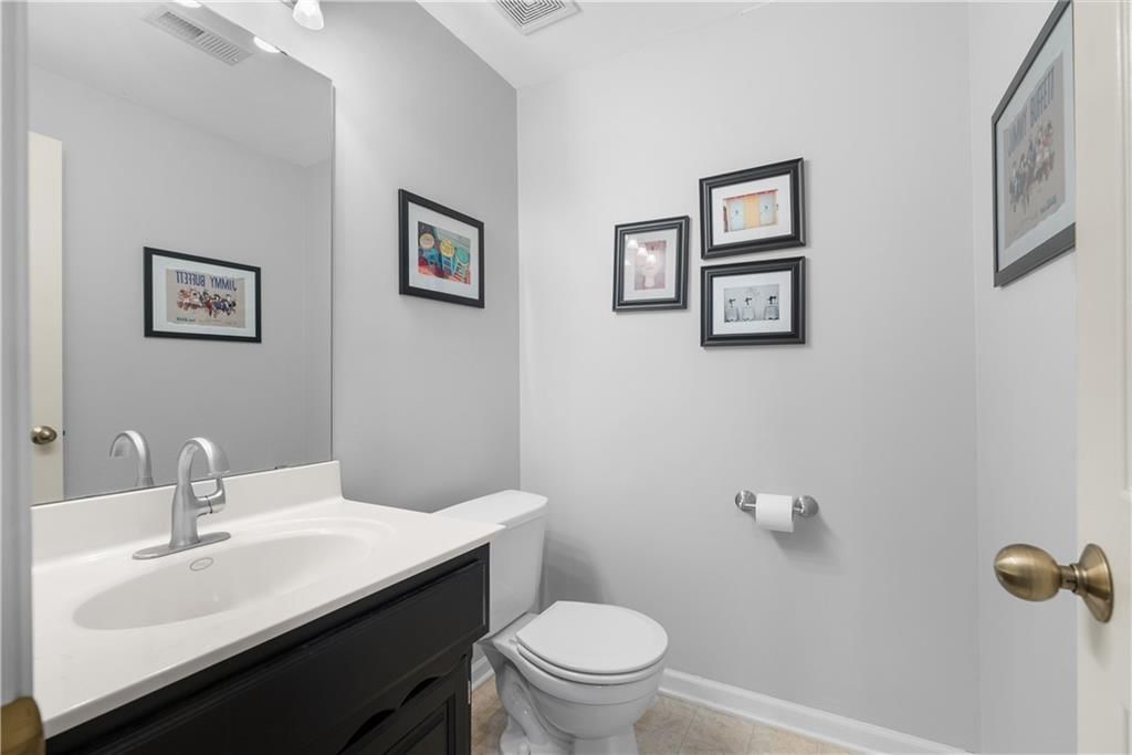 313 SW Bridlewood Court — photo 32