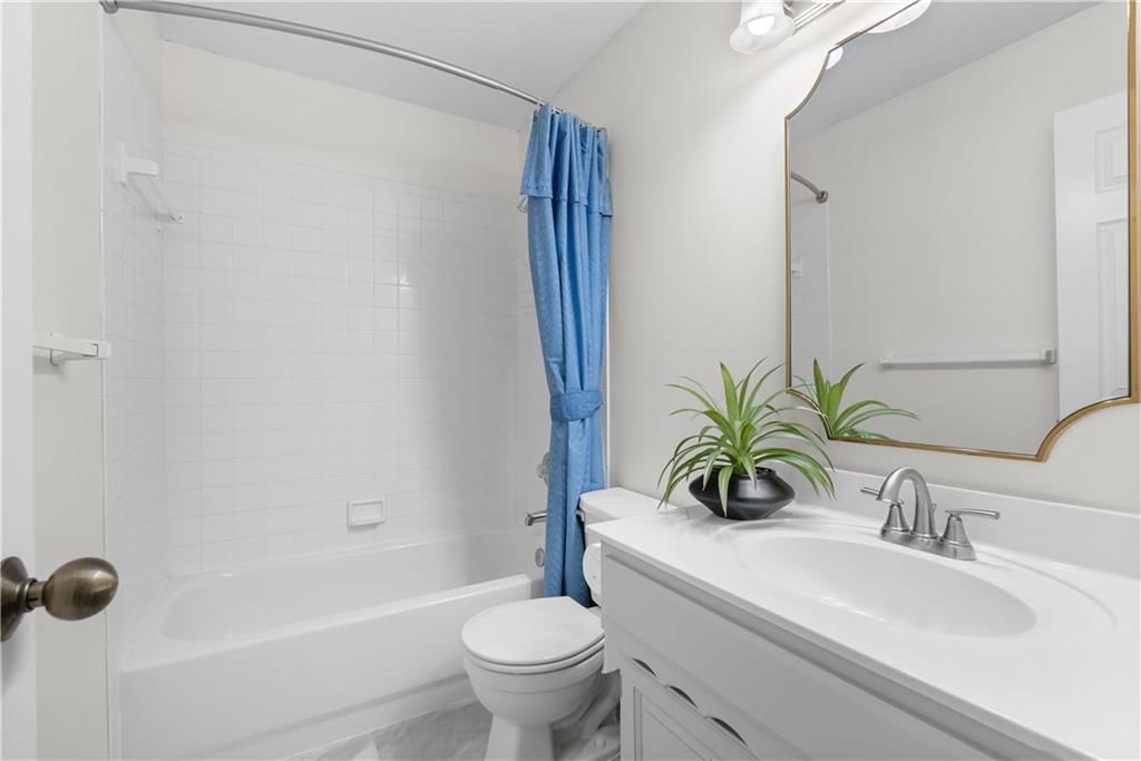313 SW Bridlewood Court — photo 35