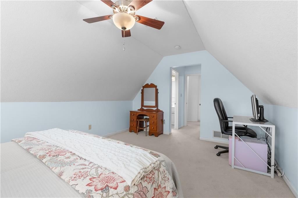313 SW Bridlewood Court — photo 36