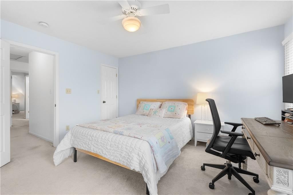 313 SW Bridlewood Court — photo 37