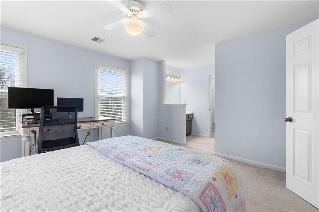 313 SW Bridlewood Court — photo 38