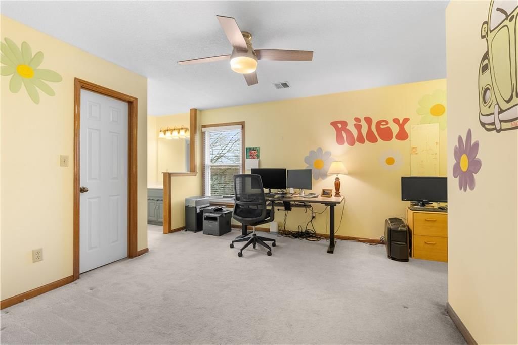 313 SW Bridlewood Court — photo 39