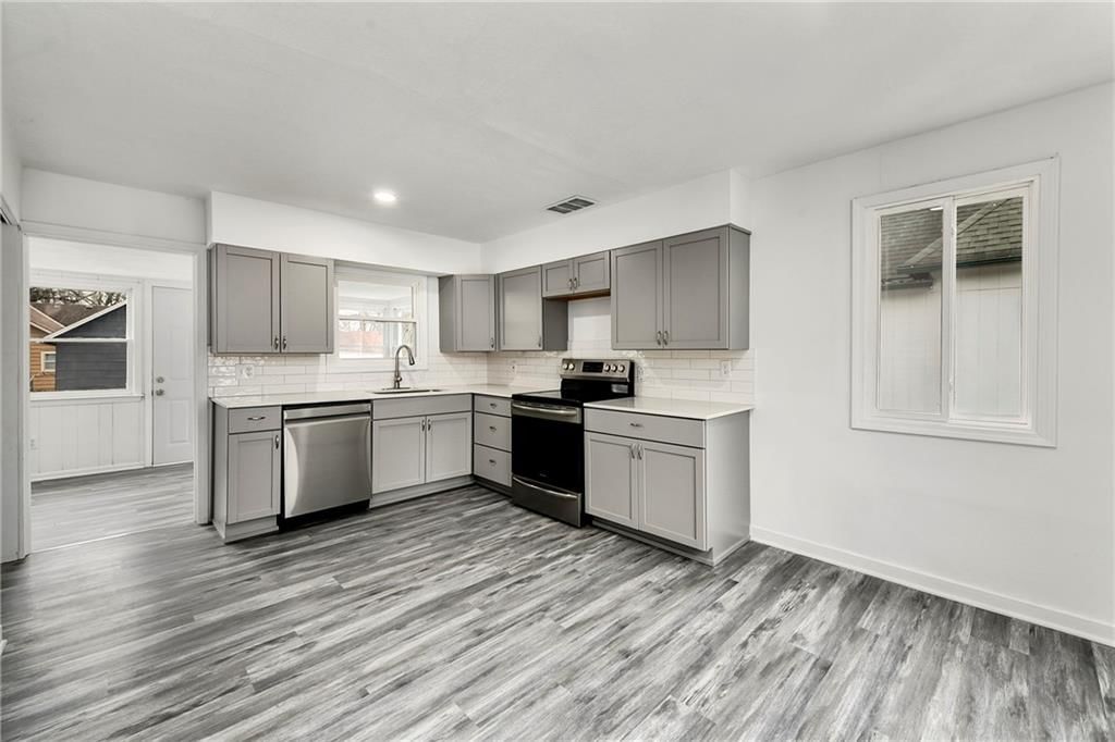 209 Brown Avenue — photo 7