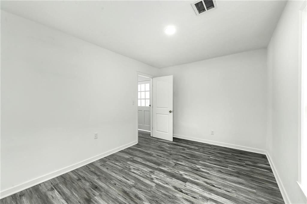 209 Brown Avenue — photo 15
