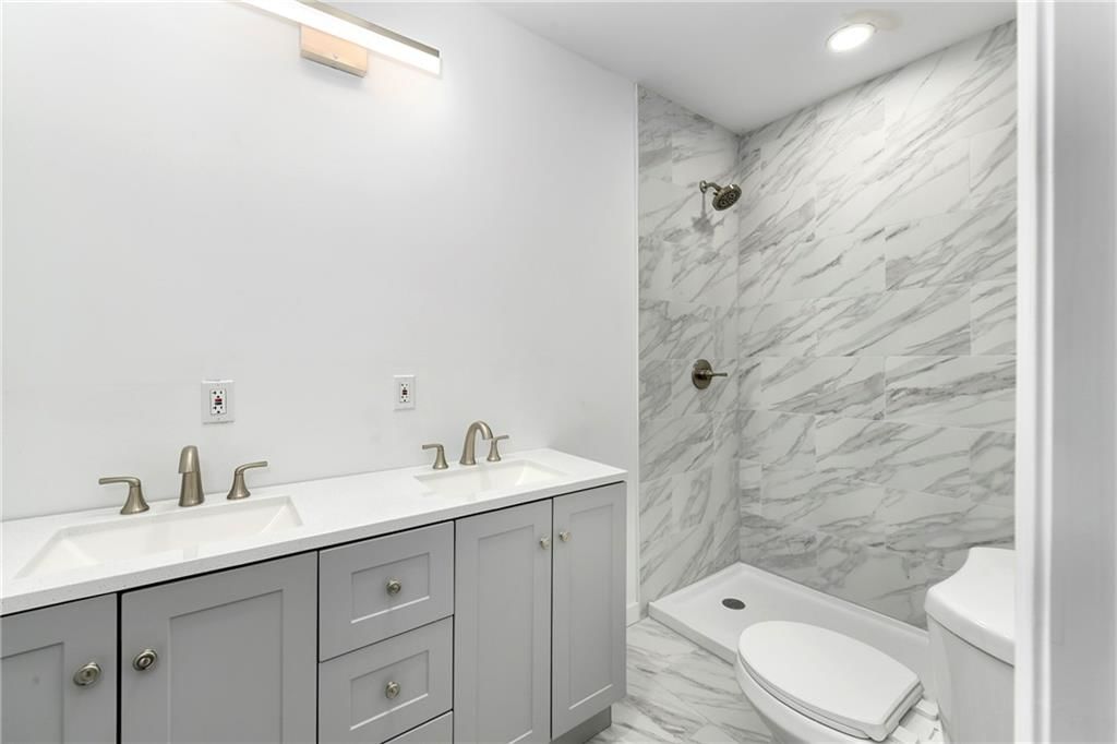 209 Brown Avenue — photo 16
