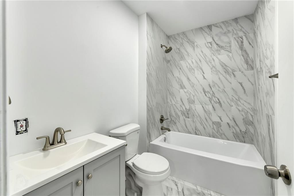 209 Brown Avenue — photo 20