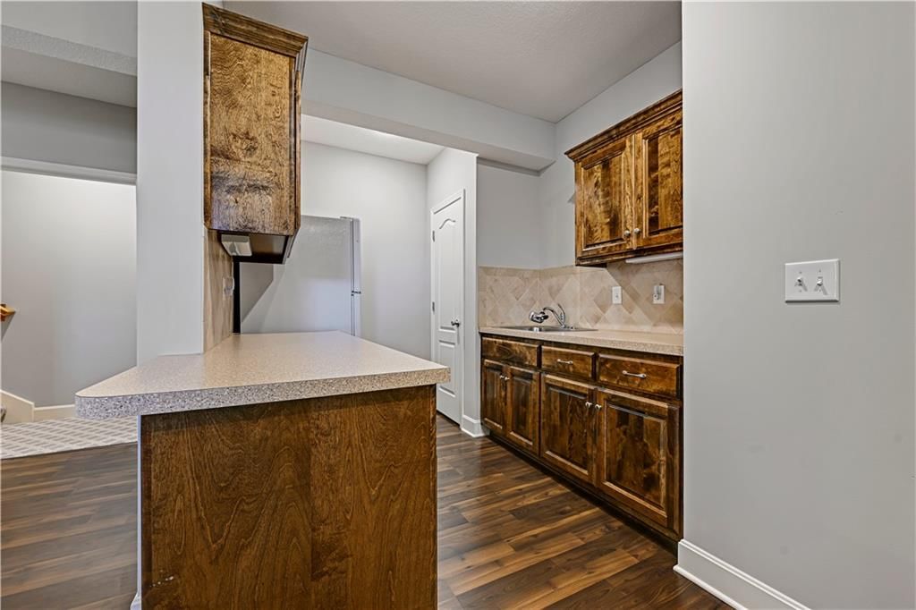 15984 W 159th Terrace — photo 26