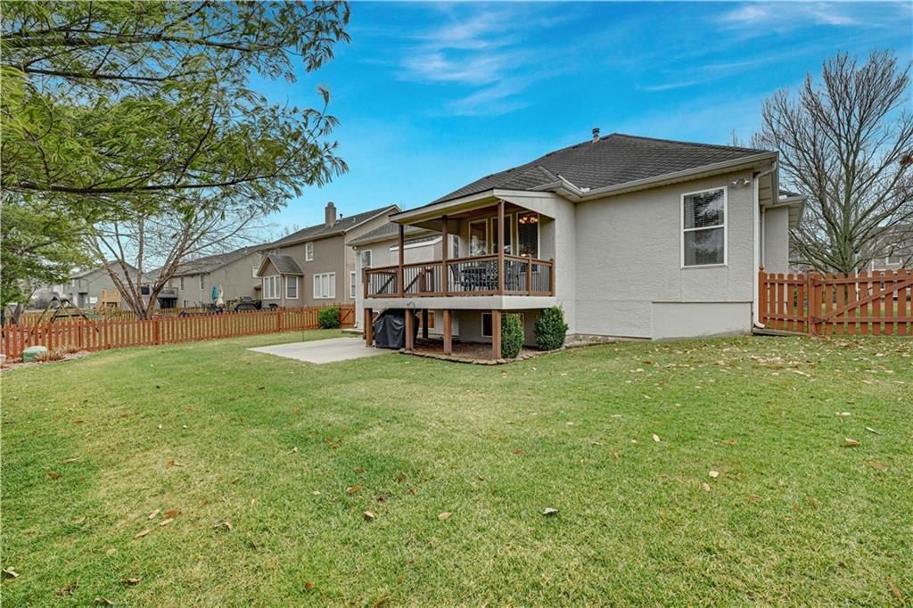 15984 W 159th Terrace — photo 34