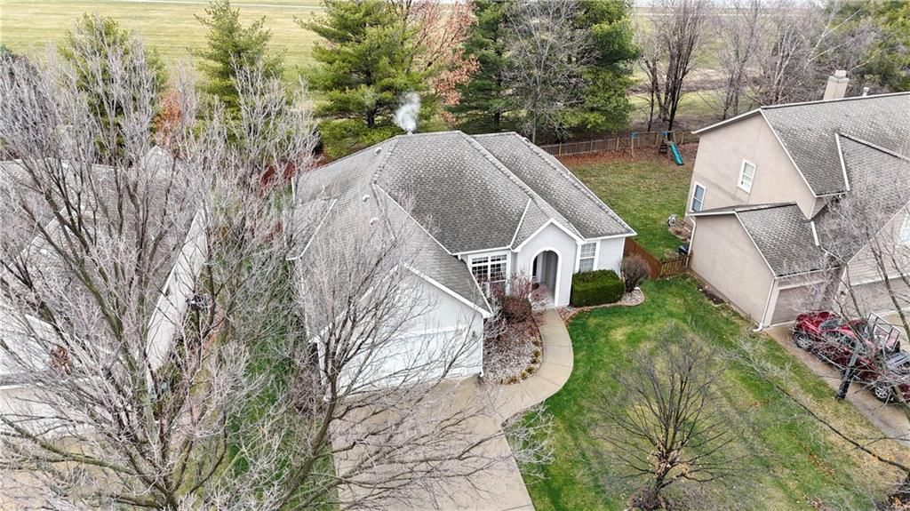 15984 W 159th Terrace — photo 39