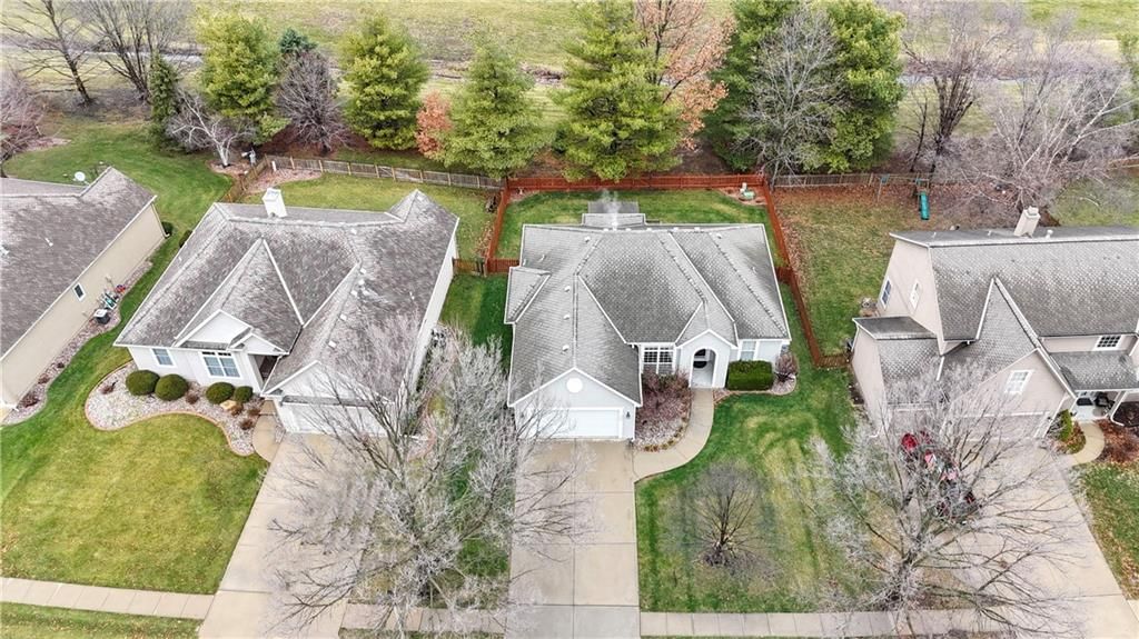 15984 W 159th Terrace — photo 40