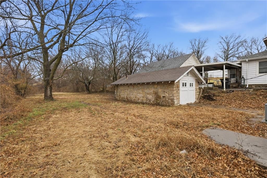 1209 S Spring Street — photo 18