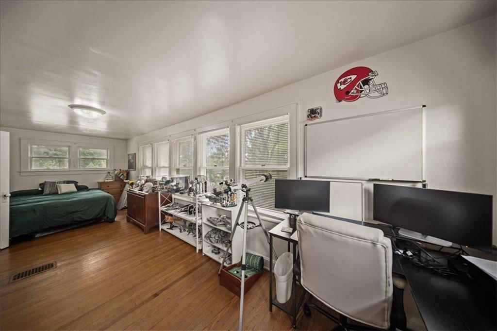 3224 Barber Avenue — photo 35