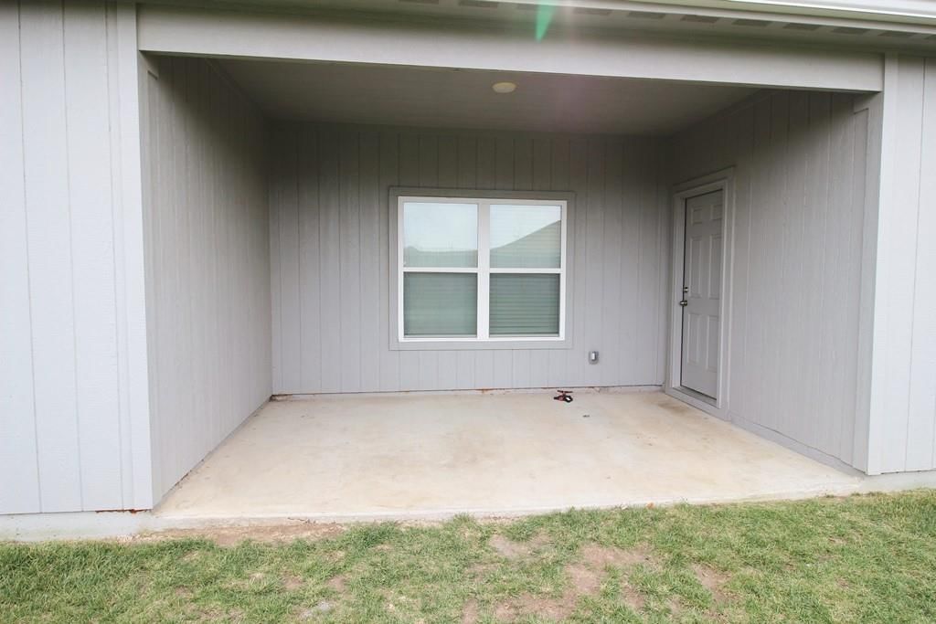 8001 SE 6th Terrace — photo 32