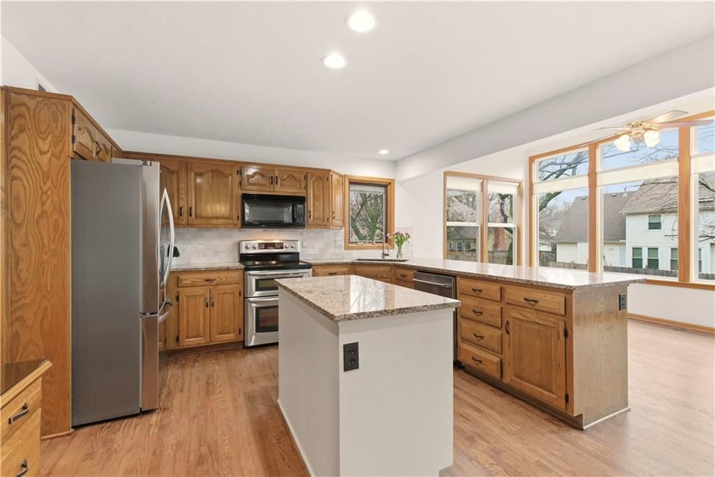 14202 W 115 Street — photo 22