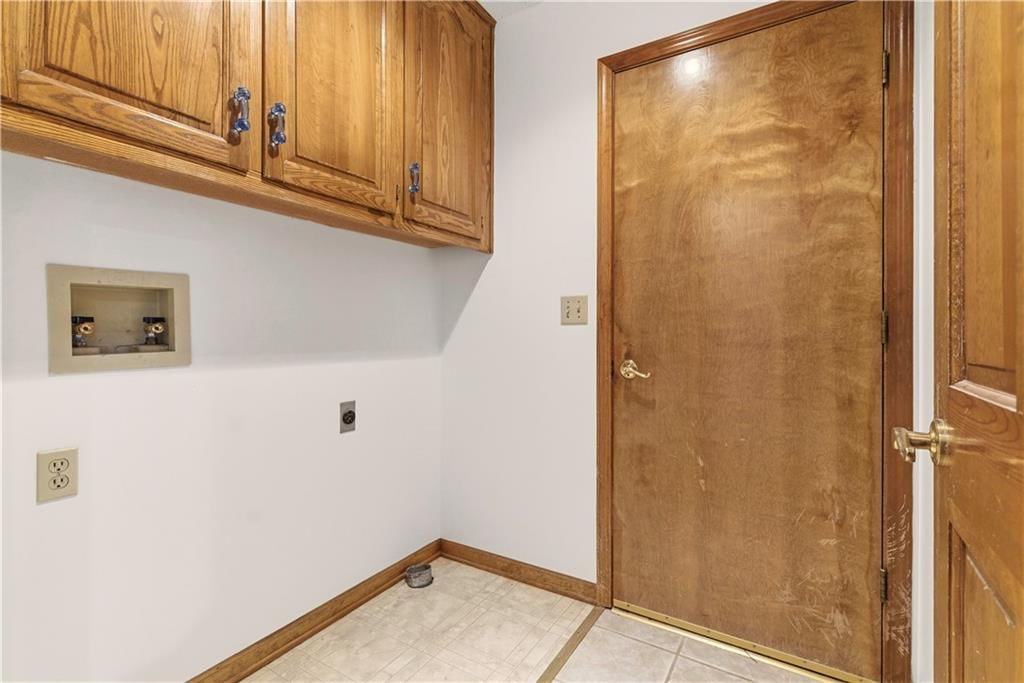 14202 W 115 Street — photo 28