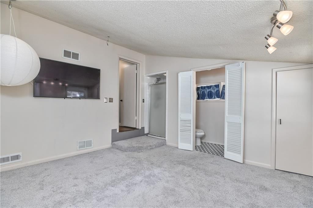 954 Sutton Court — photo 21