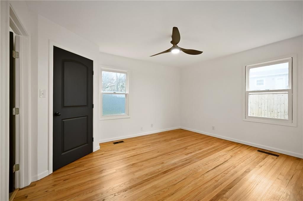 15211 Bellaire Avenue — photo 13