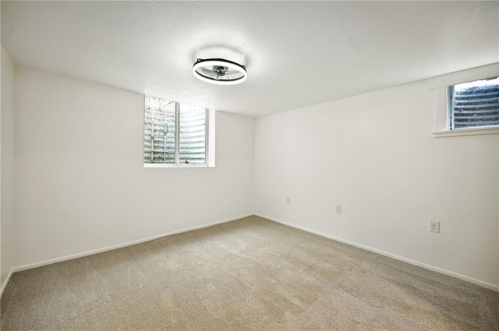 15211 Bellaire Avenue — photo 22