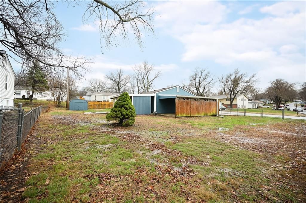 15211 Bellaire Avenue — photo 26